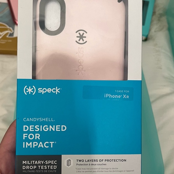 IPHONE XR: Speck Phone Case. - Picture 2 of 7